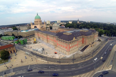 Luftaufnahmen vom Stadtschloss und der Nikolaikirche, Potsdam