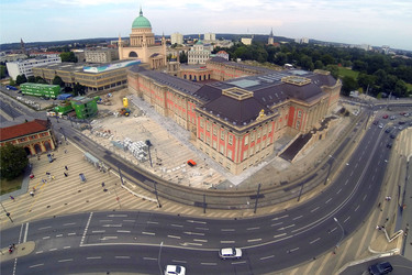 Luftaufnahmen vom Stadtschloss und der Nikolaikirche, Potsdam