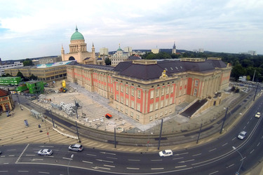 Luftaufnahmen vom Stadtschloss und der Nikolaikirche, Potsdam