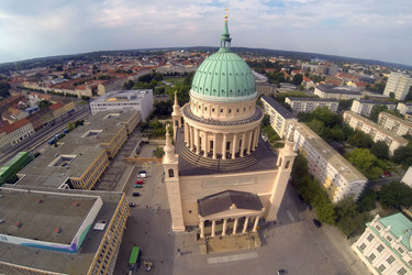 Luftaufnahmen vom Stadtschloss und der Nikolaikirche, Potsdam
