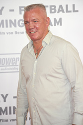 'Wembley - Football is coming hoam' Premiere, München