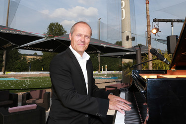Joja Wendt in der Golf Lounge, Hamburg