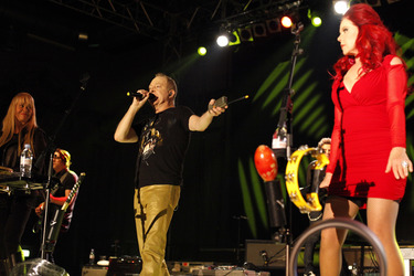 The B-52’s im Konzert, Berlin