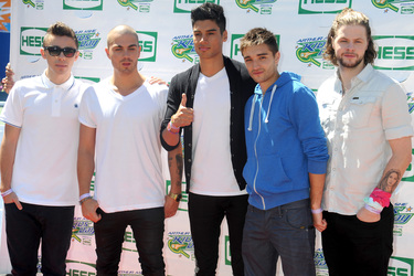Nathan Sykes, Max George, Siva Kaneswaran, Tom Parker, Jay McGuiness (The Wanted)