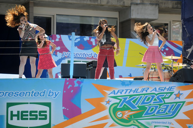 Dinah-Jane Hansen, Ally Brooke Hernandez, Normani Kordei Hamilton, Camila Cabello (Fifth Harmony)