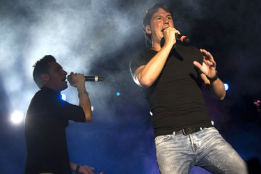 Andy & Lucas Perform in Alcala de Henares