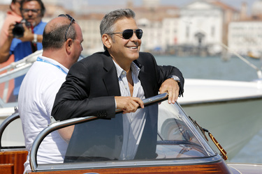 Auf dem Weg zum 'Gravity' Photocall, Biennale 2013