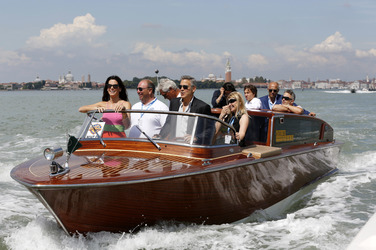 Auf dem Weg zum 'Gravity' Photocall, Biennale 2013