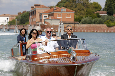 Auf dem Weg zum 'Gravity' Photocall, Biennale 2013