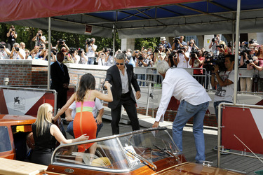 Auf dem Weg zum 'Gravity' Photocall, Biennale 2013