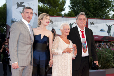Steve Coogan, Sophie Kennedy Clark, Judi Dench, Stephen Frears