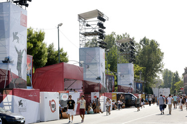 Festivalbanner, Biennale 2013