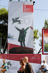Festivalbanner, Biennale 2013