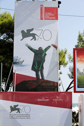 Festivalbanner, Biennale 2013