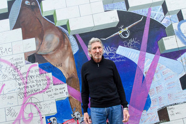 Roger Waters unterstützt den East Side Gallery Protest, Berlin