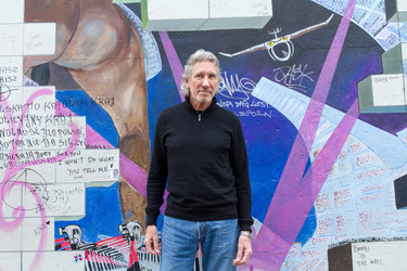 Roger Waters unterstützt den East Side Gallery Protest, Berlin