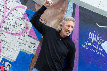 Roger Waters unterstützt den East Side Gallery Protest, Berlin