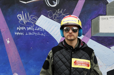 Roger Waters unterstützt den East Side Gallery Protest, Berlin