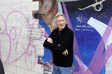 Roger Waters unterstützt den East Side Gallery Protest, Berlin
