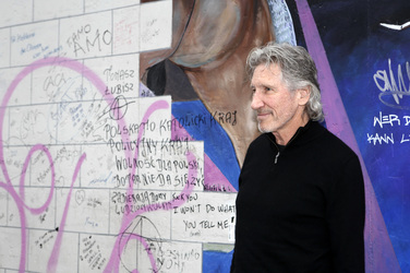 Roger Waters unterstützt den East Side Gallery Protest, Berlin