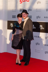 Tino Mewes mit Ehefrau Jamila Saab