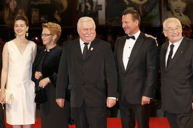 Agnieszka Grochowska, Danuta Walesa, Lech Walesa, Robert Wieckiewicz, Andrzej Wajda