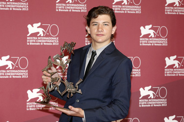Tye Sheridan mit dem Marcello Mastroianni Award für den besten NachwuchsSchauspieler in 'Joe'