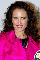 Andie MacDowell bei Douglas, Berlin