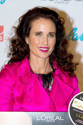 Andie MacDowell bei Douglas, Berlin