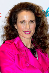 Andie MacDowell bei Douglas, Berlin