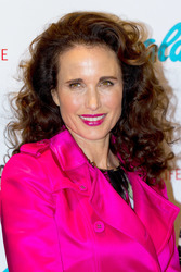 Andie MacDowell bei Douglas, Berlin