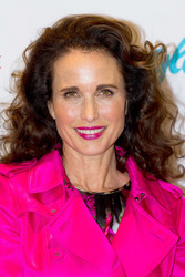 Andie MacDowell bei Douglas, Berlin