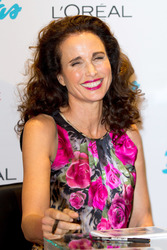 Andie MacDowell bei Douglas, Berlin