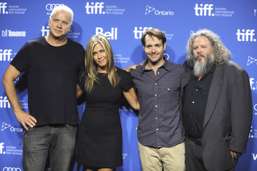 Tim Robbins, Jennifer Aniston, Will Forte, Mark Boone Junior
