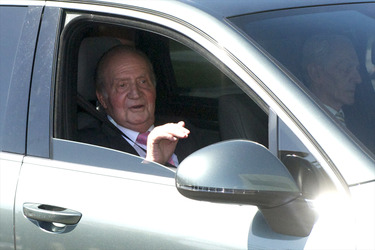 Ankunft von Juan Carlos I. von Spanien am Quiron Hospital, Pozuelo de Alarcon