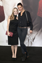 Jasmin Schwiers, Susan Hoecke