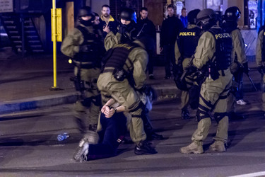Ausschreitungen von Neonazis in Ostrava, Tschechien