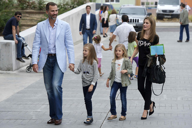 Die spanische königliche Familie besucht König Juan Carlos im Krankenhaus, Pozuelo de Alarcon