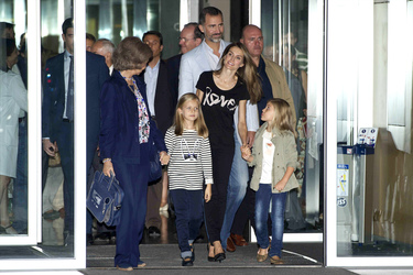 Die spanische königliche Familie besucht König Juan Carlos im Krankenhaus, Pozuelo de Alarcon