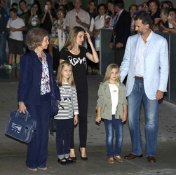 Die spanische königliche Familie besucht König Juan Carlos im Krankenhaus, Pozuelo de Alarcon