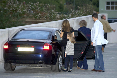 Die spanische königliche Familie besucht König Juan Carlos im Krankenhaus, Pozuelo de Alarcon