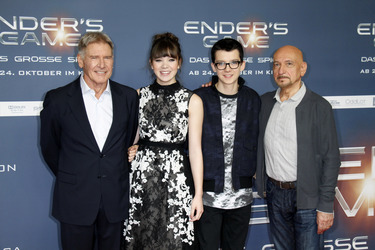 Harrison Ford, Hailee Steinfeld, Asa Butterfield, Ben Kingsley