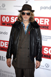 '00 Schneider - Im Wendekreis der Eidechse' Premiere, Essen