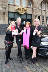 PINKTOBER Kampagne im Hard Rock Cafe, Hamburg