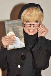 Ingrid Steeger: 'Und find es wunderbar' Buchpräsentation, Frankfurter Buchmesse