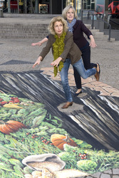 Straßen-Aktion mit Michaela May anlässlich der Woche der Welthungerhilfe, Berlin