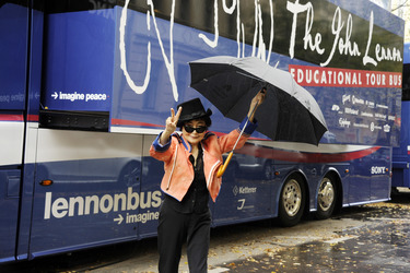 'John Lennon Educational Tour Bus' Pressetermin, Berlin