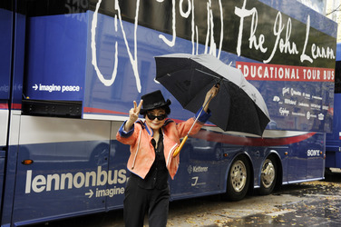 'John Lennon Educational Tour Bus' Pressetermin, Berlin