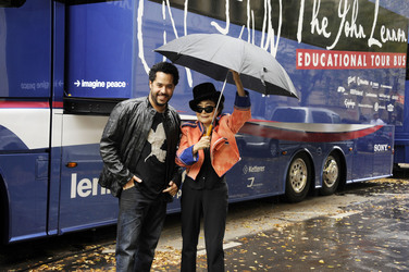 'John Lennon Educational Tour Bus' Pressetermin, Berlin
