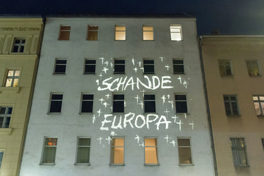 Demonstration gegen europäische Asylbewerbergesetze in Kreuzberg, Berlin